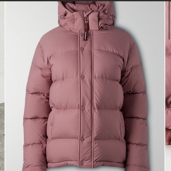 SOLD Aritzia TNA Super Puff - Picture 1 of 4